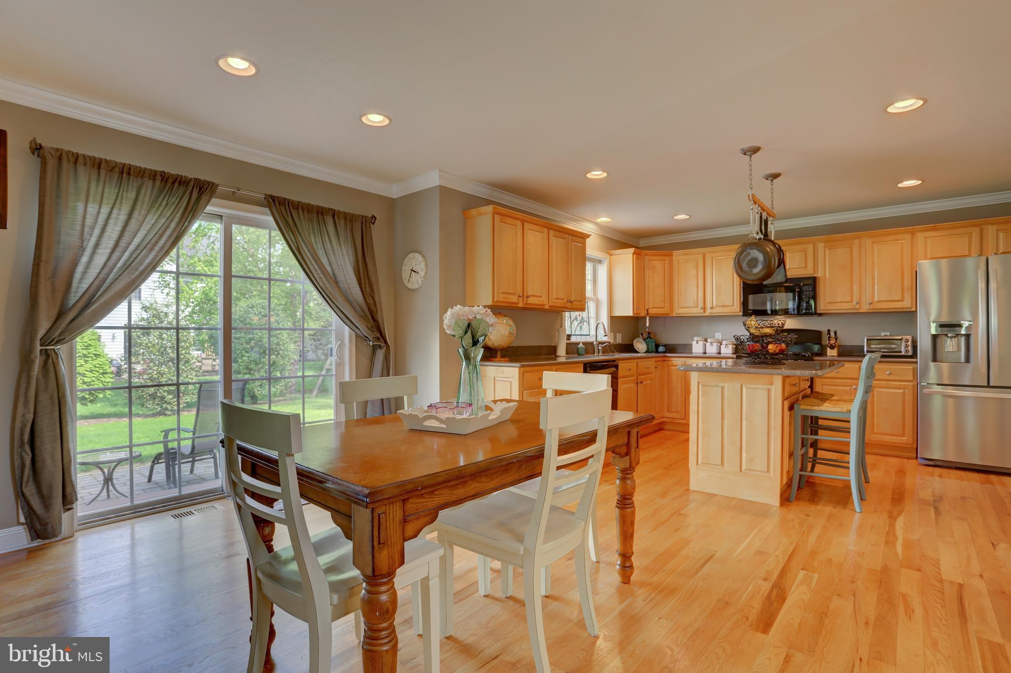 325 Chandlers Way Lititz, PA 17543 - Photo 17 of 50 Breakfast Room