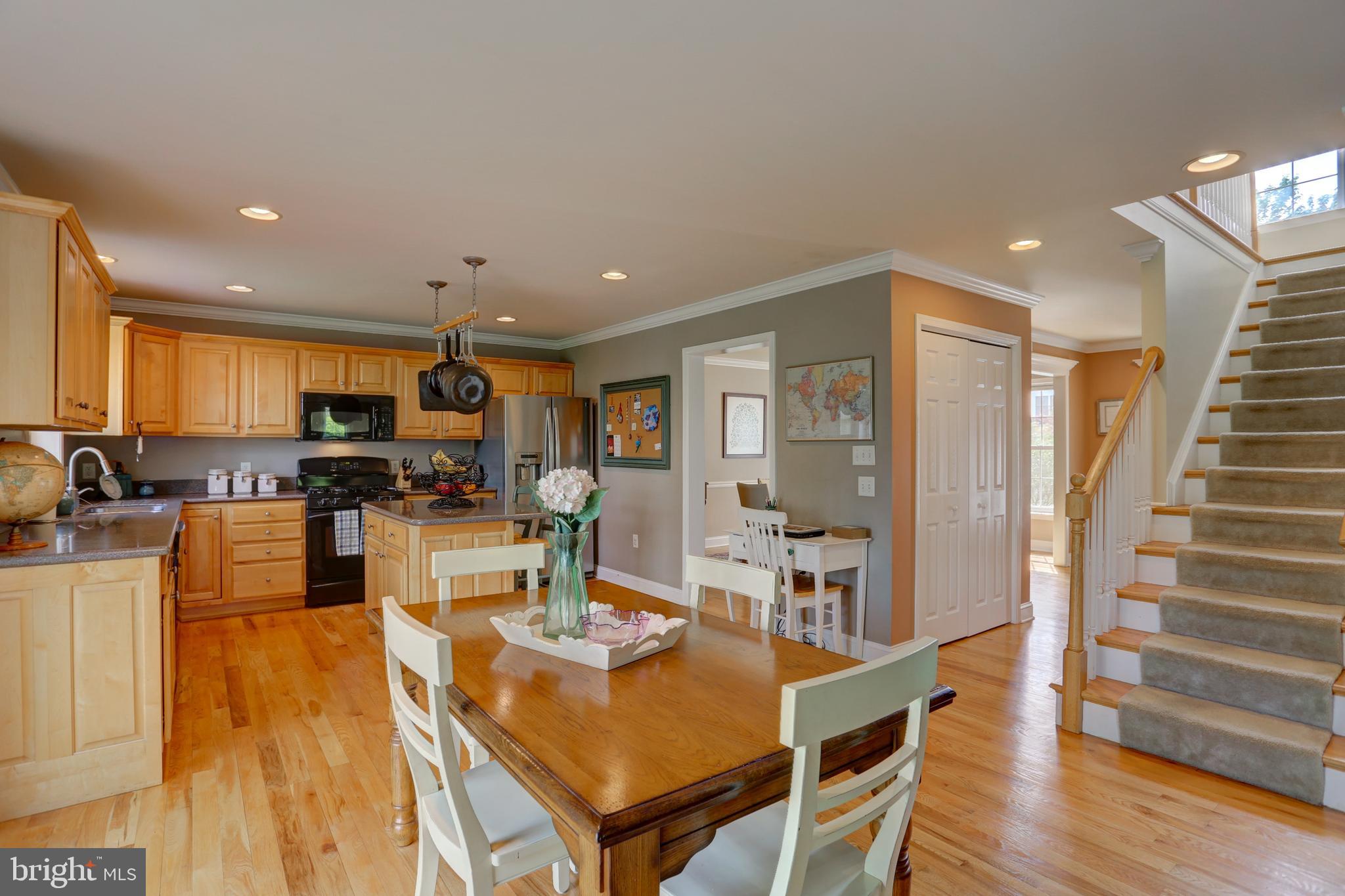 325 Chandlers Way Lititz, PA 17543 - Photo 18 of 50 Breakfast Room