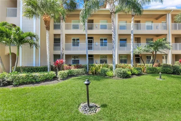 $5,300 | 2690 Cypress Trace Circle, Unit 3212, Naples, FL 34119