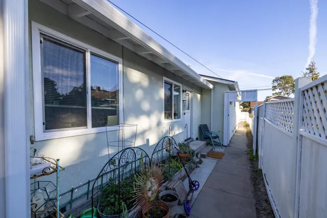 $1,275,000 | 609 Congress Avenue, Pacific Grove, CA 93950