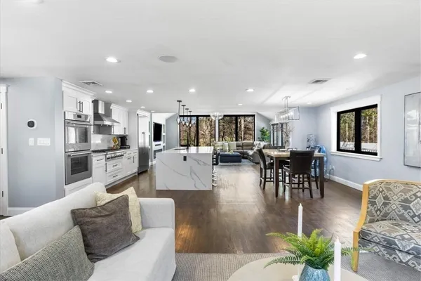 $2,399,999 | 901 Randolph Avenue, Milton, MA 02186