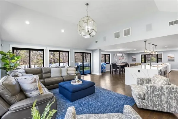 $2,399,999 | 901 Randolph Avenue, Milton, MA 02186