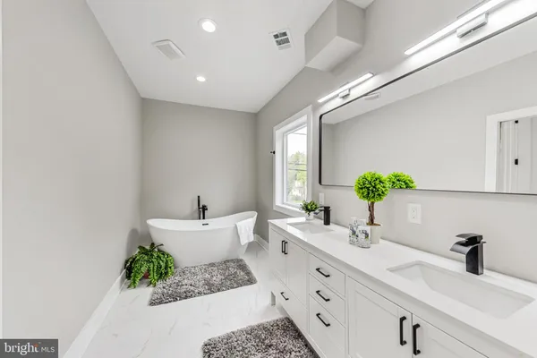 $849,900 | 2932 University Boulevard West, Kensington, MD 20895