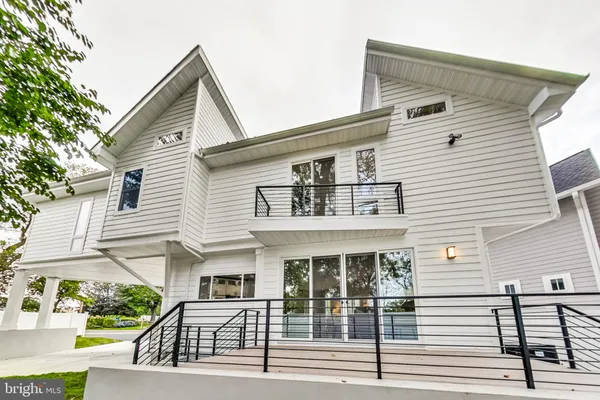 $849,900 | 2932 University Boulevard West, Kensington, MD 20895