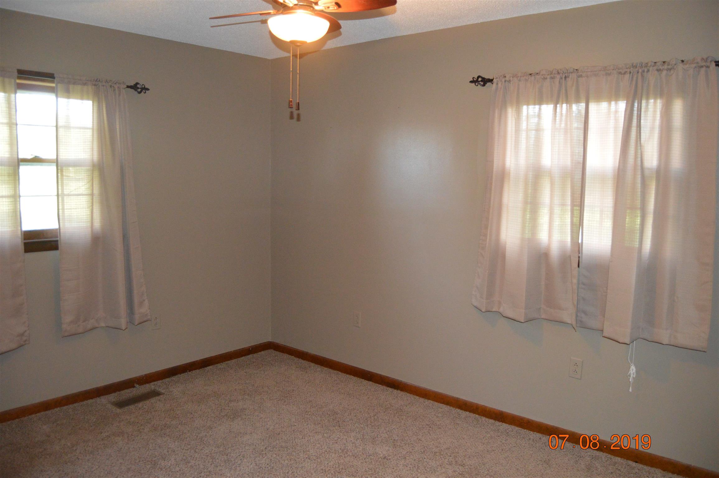 1390 Sharp Springs Road Decherd, TN 37324 - Photo 8 of 15 Gallery Image 8