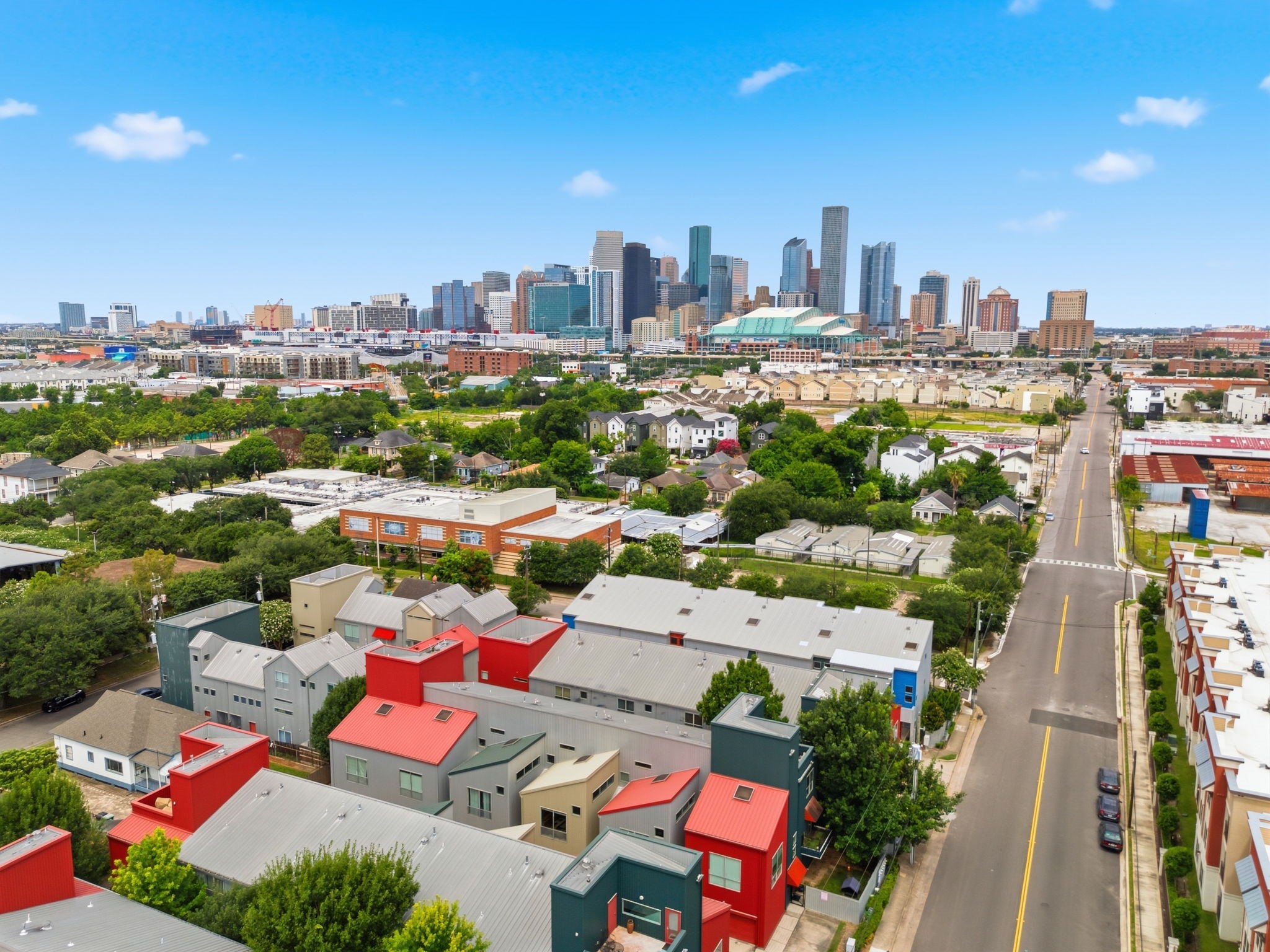 2934 Commerce Street Houston, TX 77003 - Photo 40 of 44 a view of a city