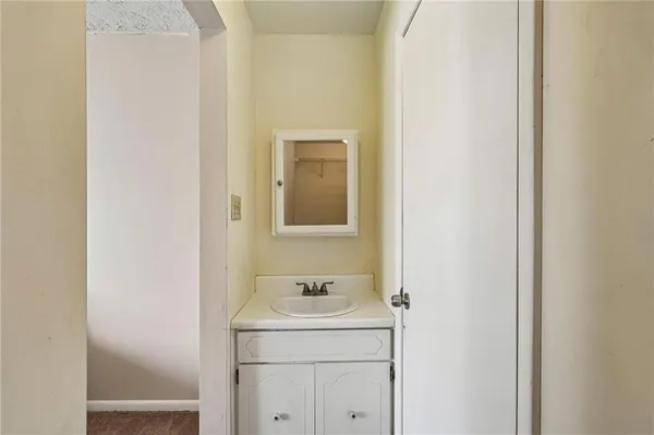 $250,000 | 324 Central Drive, Cranberry Township, PA 16066