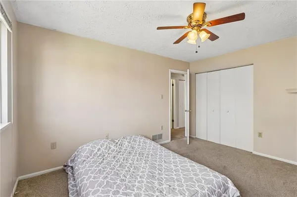 $250,000 | 324 Central Drive, Cranberry Township, PA 16066