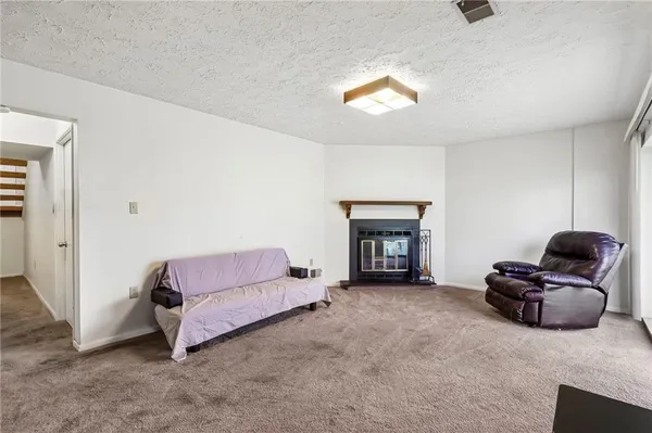 $250,000 | 324 Central Drive, Cranberry Township, PA 16066