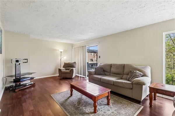 $250,000 | 324 Central Drive, Cranberry Township, PA 16066