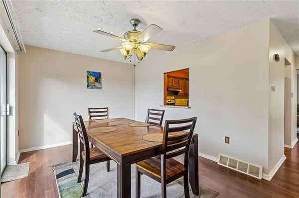 $250,000 | 324 Central Drive, Cranberry Township, PA 16066