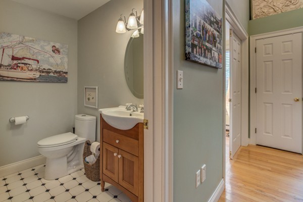4 Chapel Hill Road Beverly, MA 01915 - Photo 12 of 24 Gallery Image 12