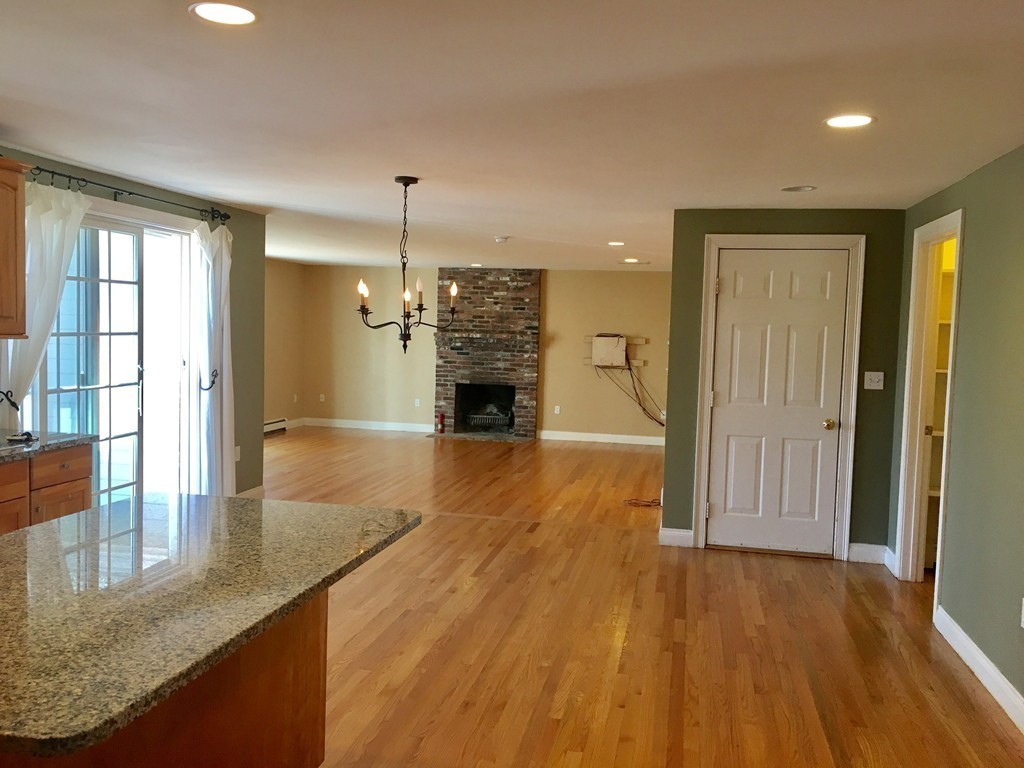 4 Chapel Hill Road Beverly, MA 01915 - Photo 8 of 24 Gallery Image 8