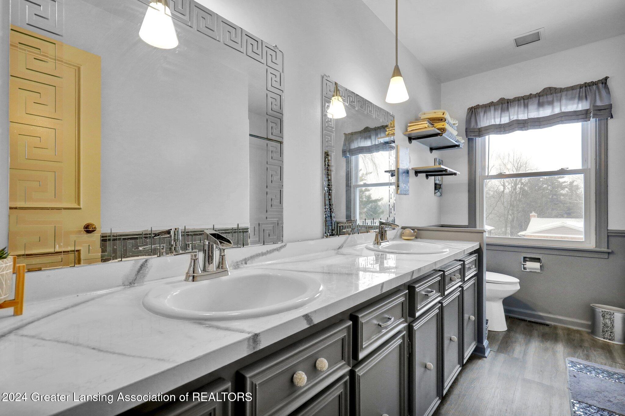 5211 Greenbriar Road Lansing, MI 48917 - Photo 19 of 36 29-web-or-mls-Open Ended Media-29