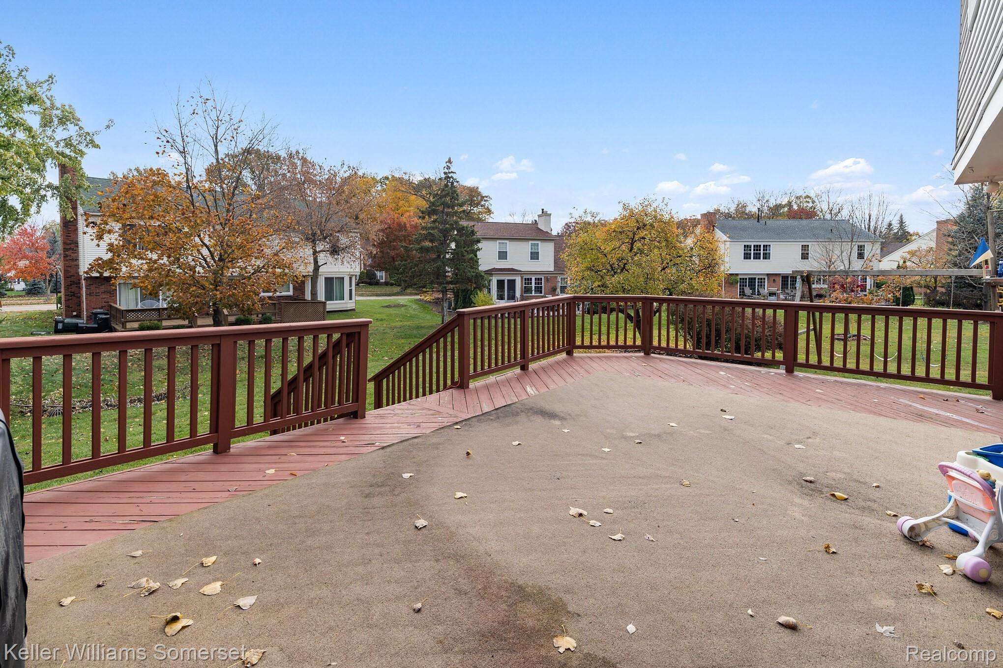 222 Saxon Court Rochester, MI 48307 - Photo 22 of 24 Large Deck