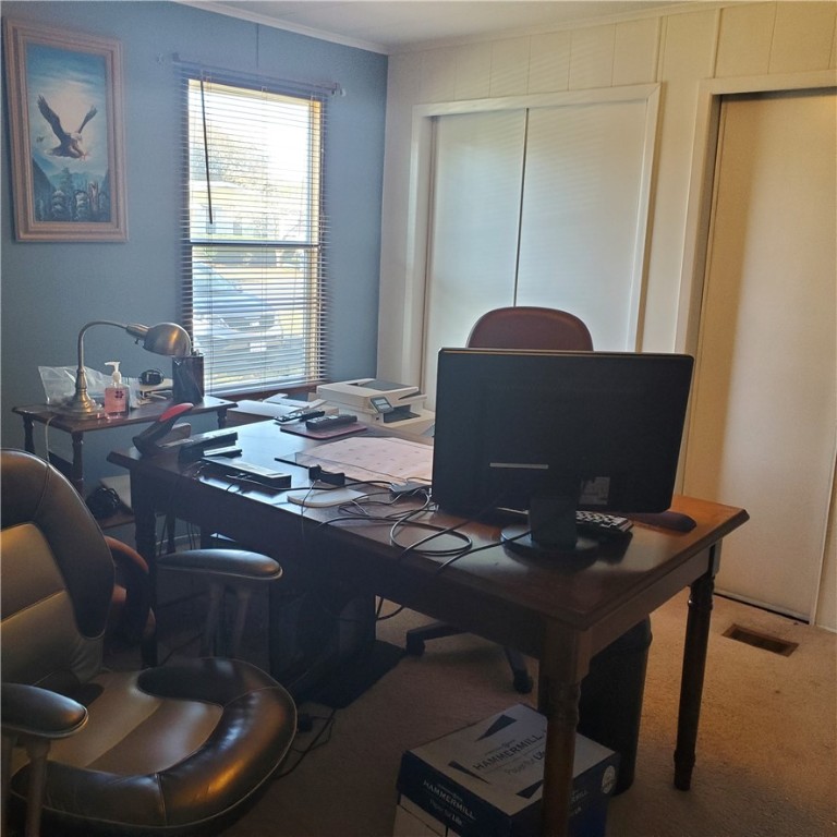 11 Castle Road Attleboro, MA 02703 - Photo 8 of 13