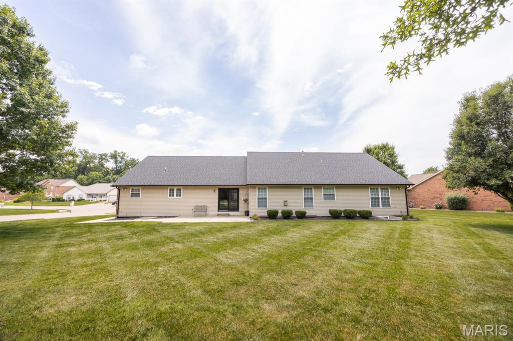 1822 Riviera Lane O'Fallon, IL 62269 - Photo 39 of 49