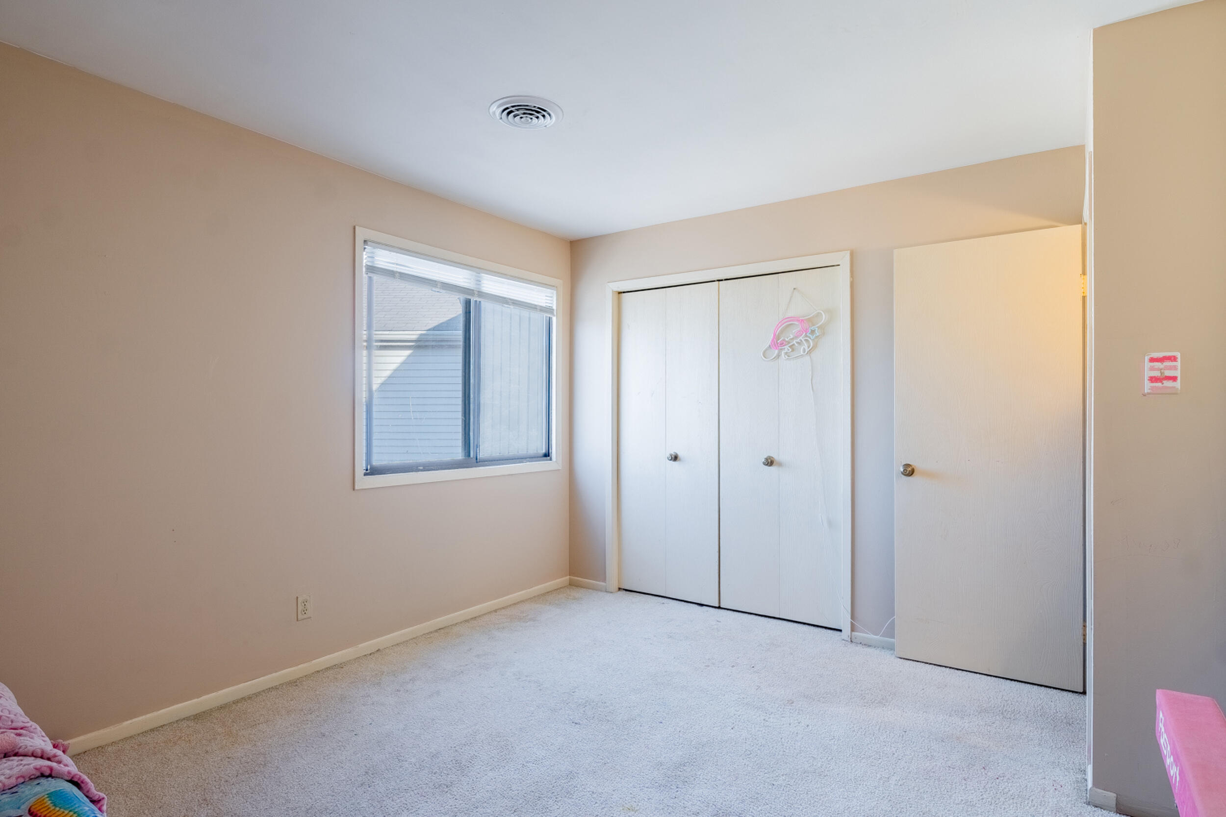 983 Millpond Road Valparaiso, IN 46385 - Photo 22 of 29 2500x1667