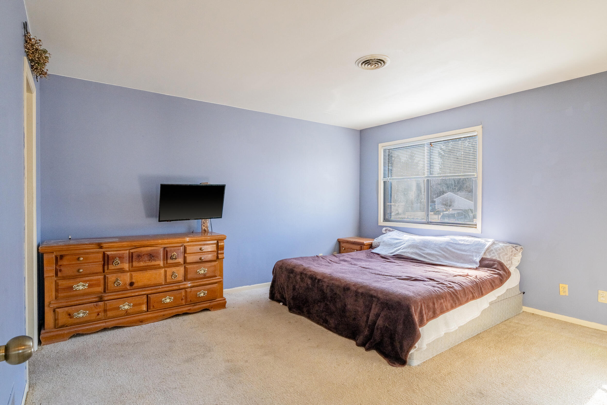 983 Millpond Road Valparaiso, IN 46385 - Photo 23 of 29 2500x1667