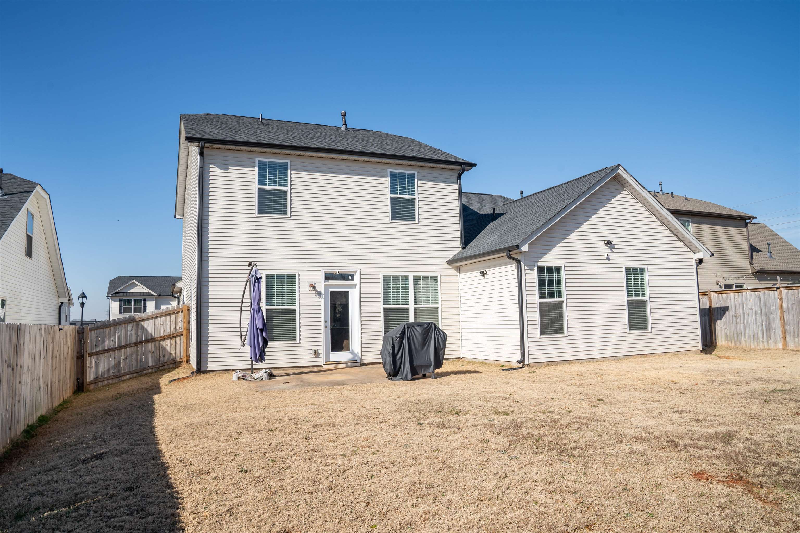 920 Ravenfield Drive Duncan, SC 29334 - Photo 32 of 37