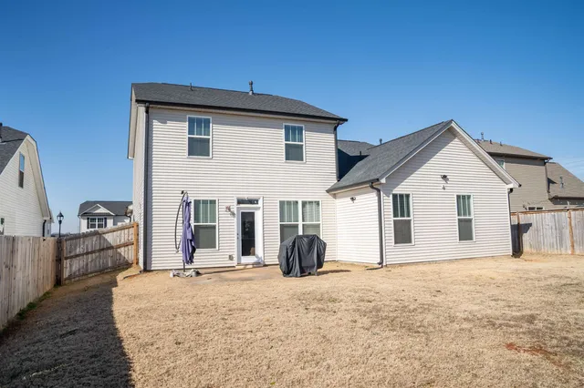 $330,000 | 920 Ravenfield Drive, Duncan, SC 29334
