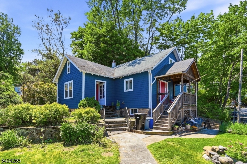 135 Franklin Road Denville, NJ 07834 - Photo 2 of 49