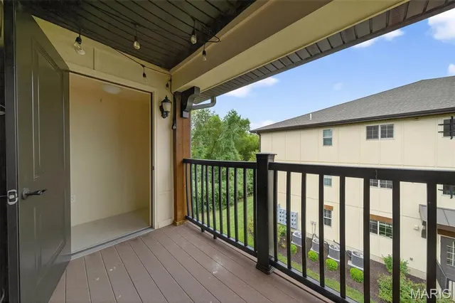 $225,000 | 431 Bordeaux Way, St. Peters, MO 63376