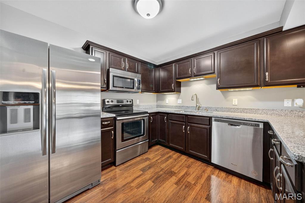 431 Bordeaux Way Cottleville, MO 63376 - Photo 17 of 39