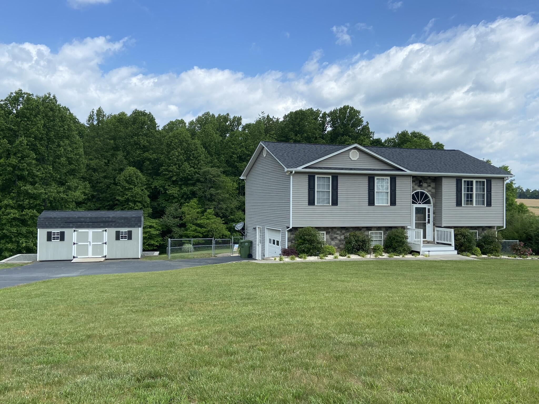 240 Carroll Road Hardy, VA 24101 - Photo 1 of 66 1 Front