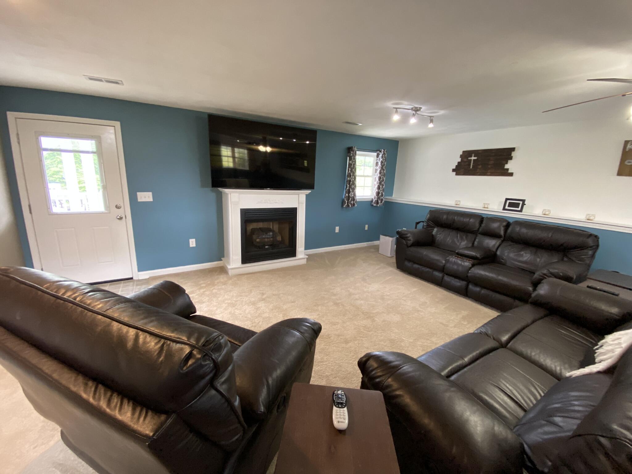 240 Carroll Road Hardy, VA 24101 - Photo 14 of 66 14 Lower Level Family Room