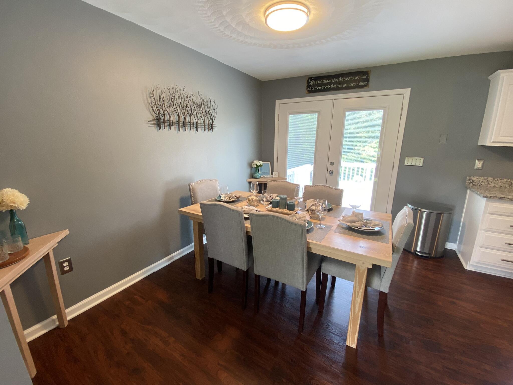 240 Carroll Road Hardy, VA 24101 - Photo 35 of 66 35 Dining Area