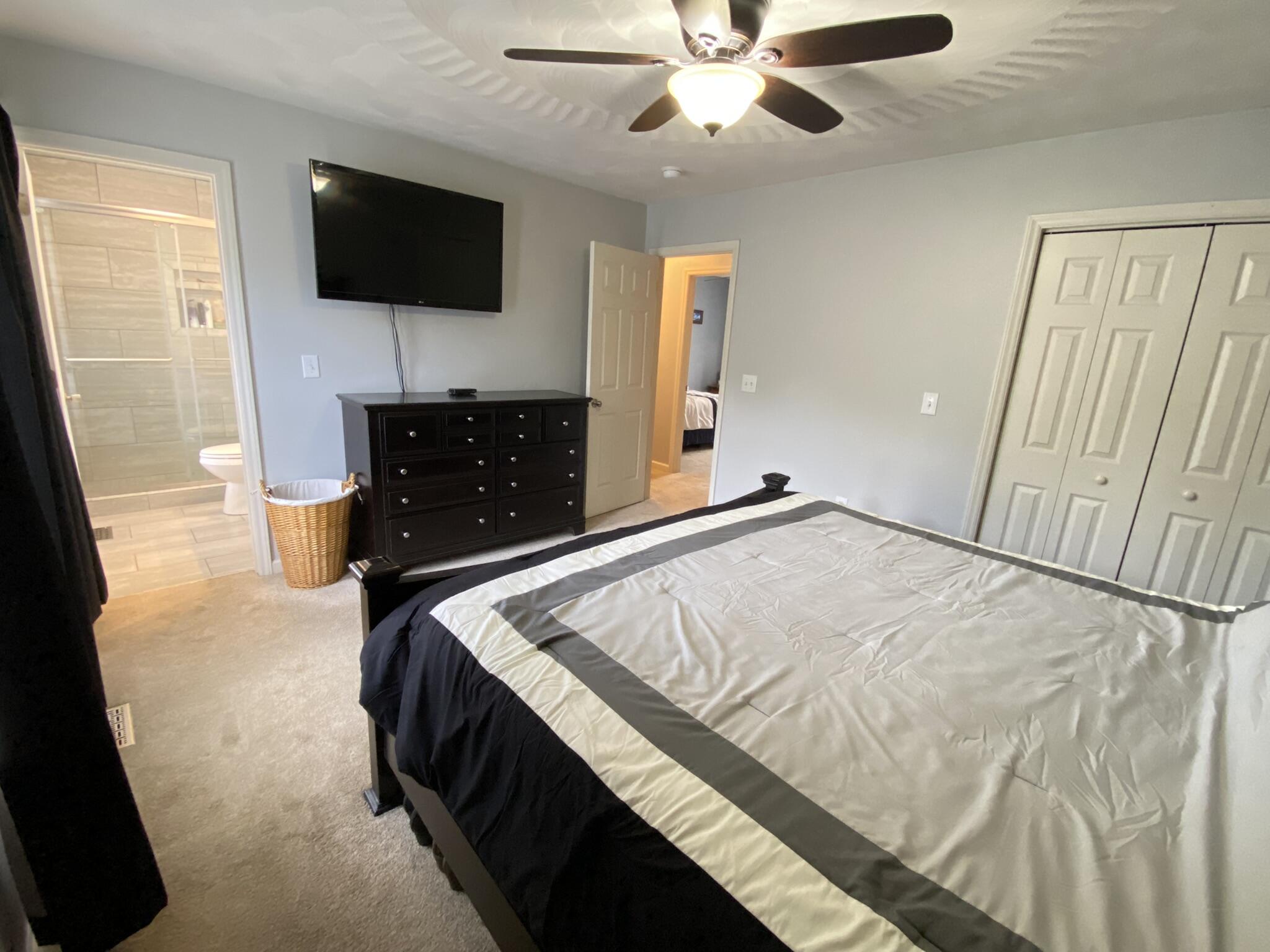 240 Carroll Road Hardy, VA 24101 - Photo 39 of 66 39 Bedroom
