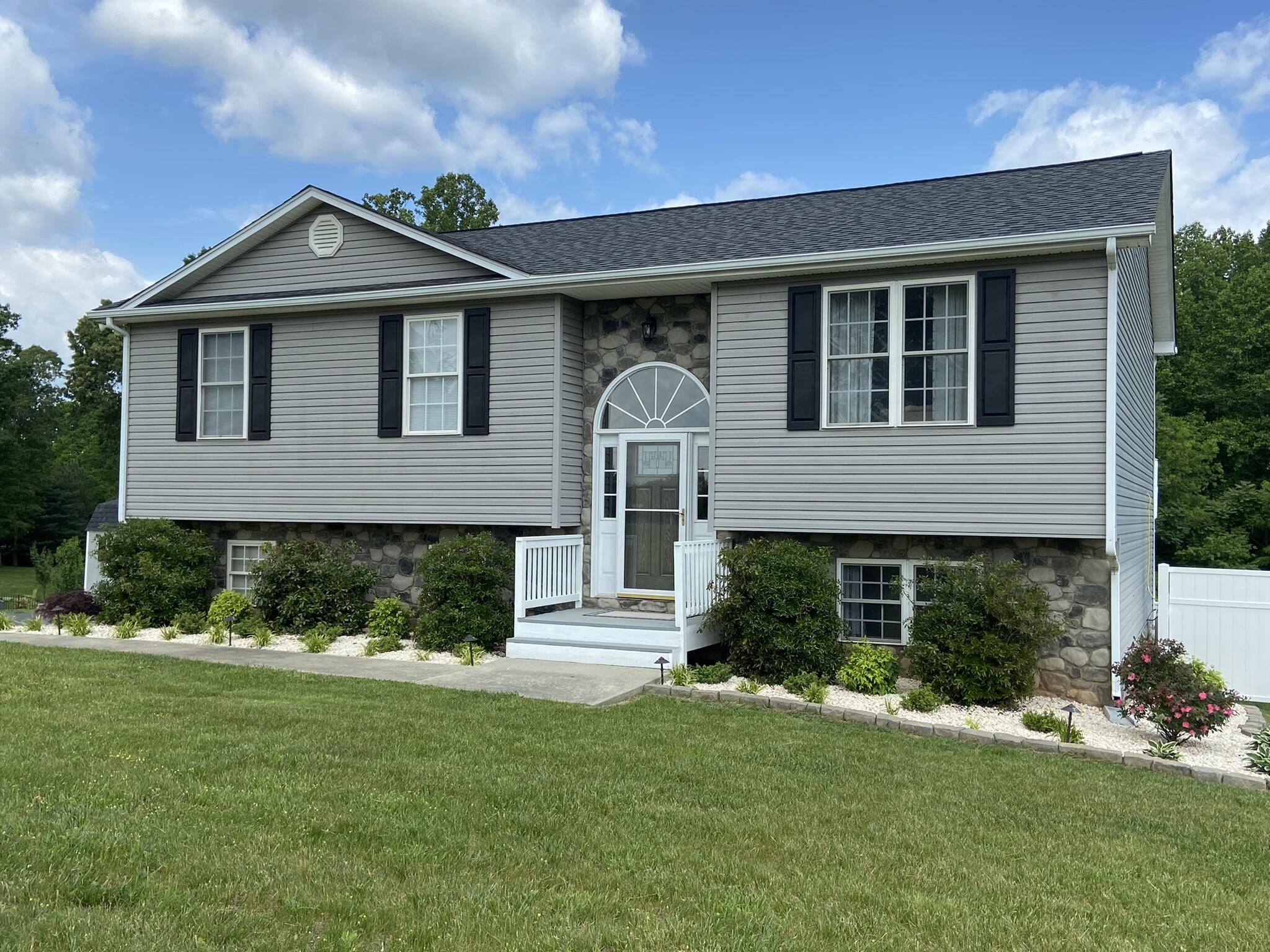 240 Carroll Road Hardy, VA 24101 - Photo 65 of 66 65 Front