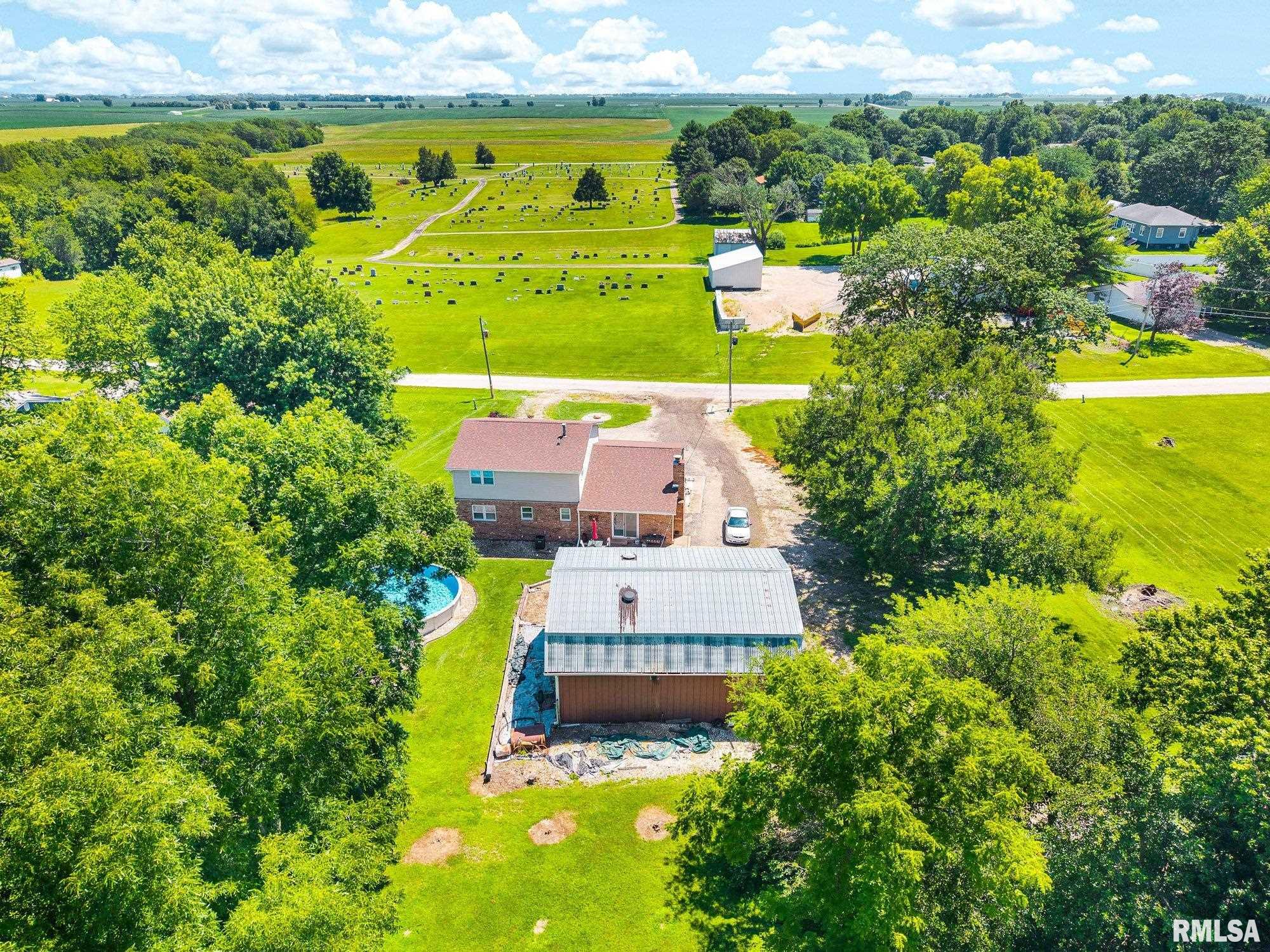308 North Main Street Henderson, IL 61439 - Photo 12 of 43