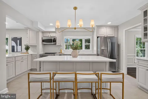 $1,395,000 | 11312 Lapham Drive, Oakton, VA 22124