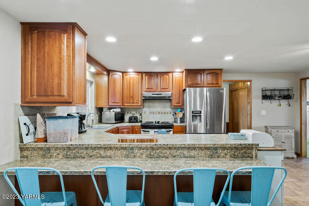 3512 Wiley Road Yakima, WA 98903 - Photo 10 of 30 Kitchen