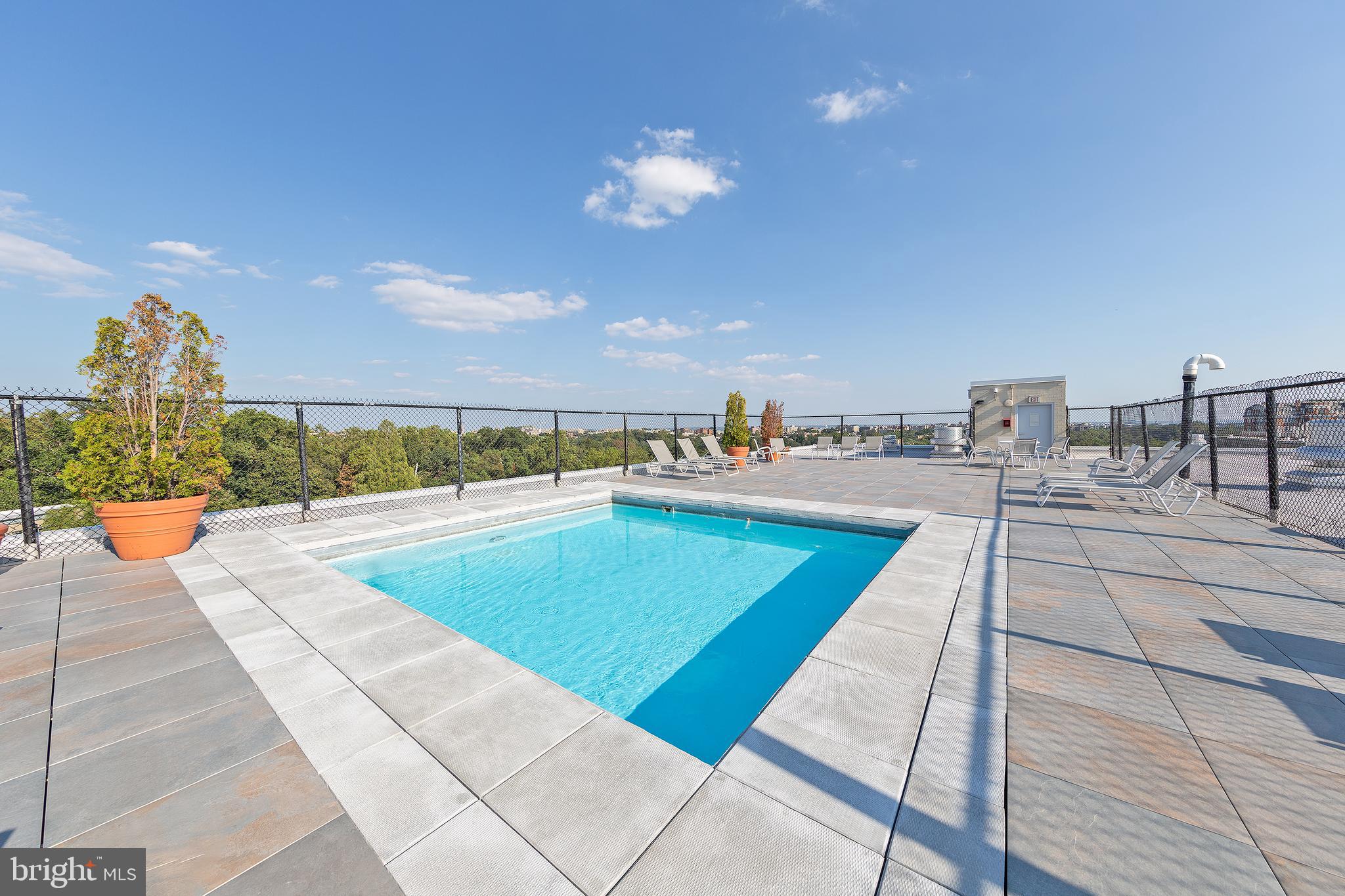 2829 Connecticut Avenue Northwest, Unit 307 Washington, DC 20008 - Photo 13 of 27