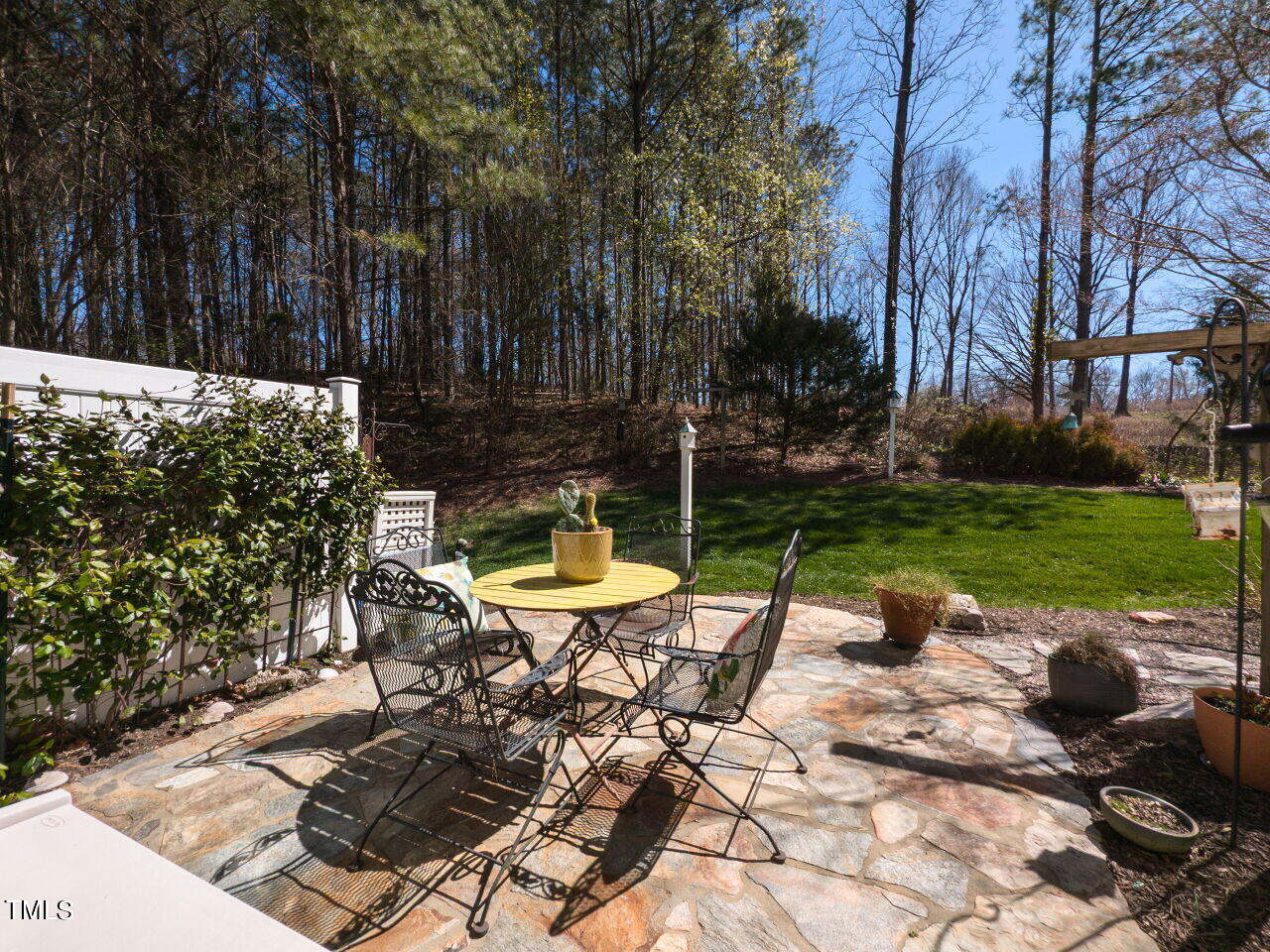 1431 Basinger Court Raleigh, NC 27612 - Photo 28 of 31 028-1280x960-patio-backyard