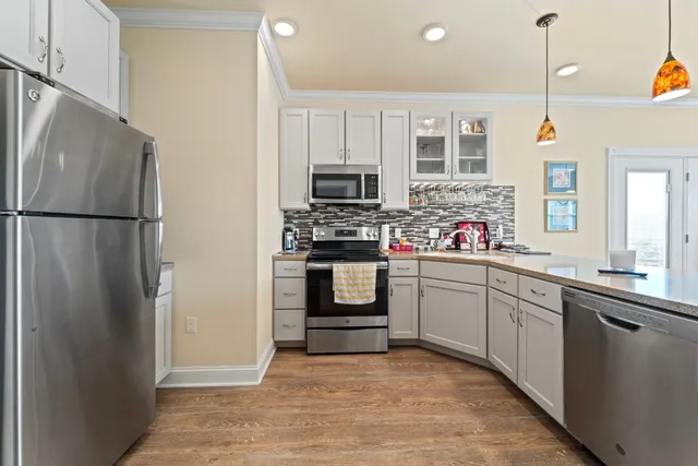 $12,499,900 | 501 East Franklin Street, Endicott, NY 13760