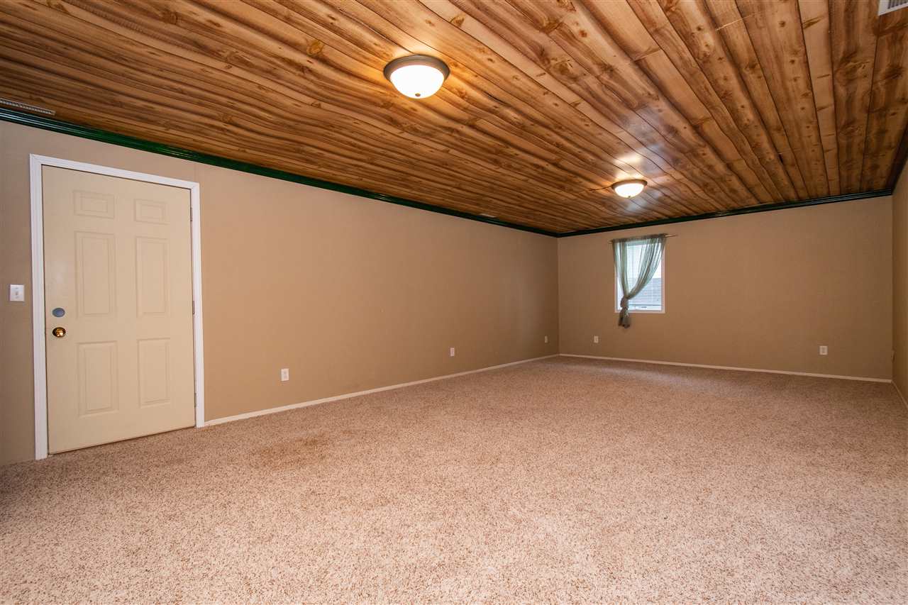 511 South Riggs Street Lone Tree, IA 52755 - Photo 24 of 30 Gallery Image 24
