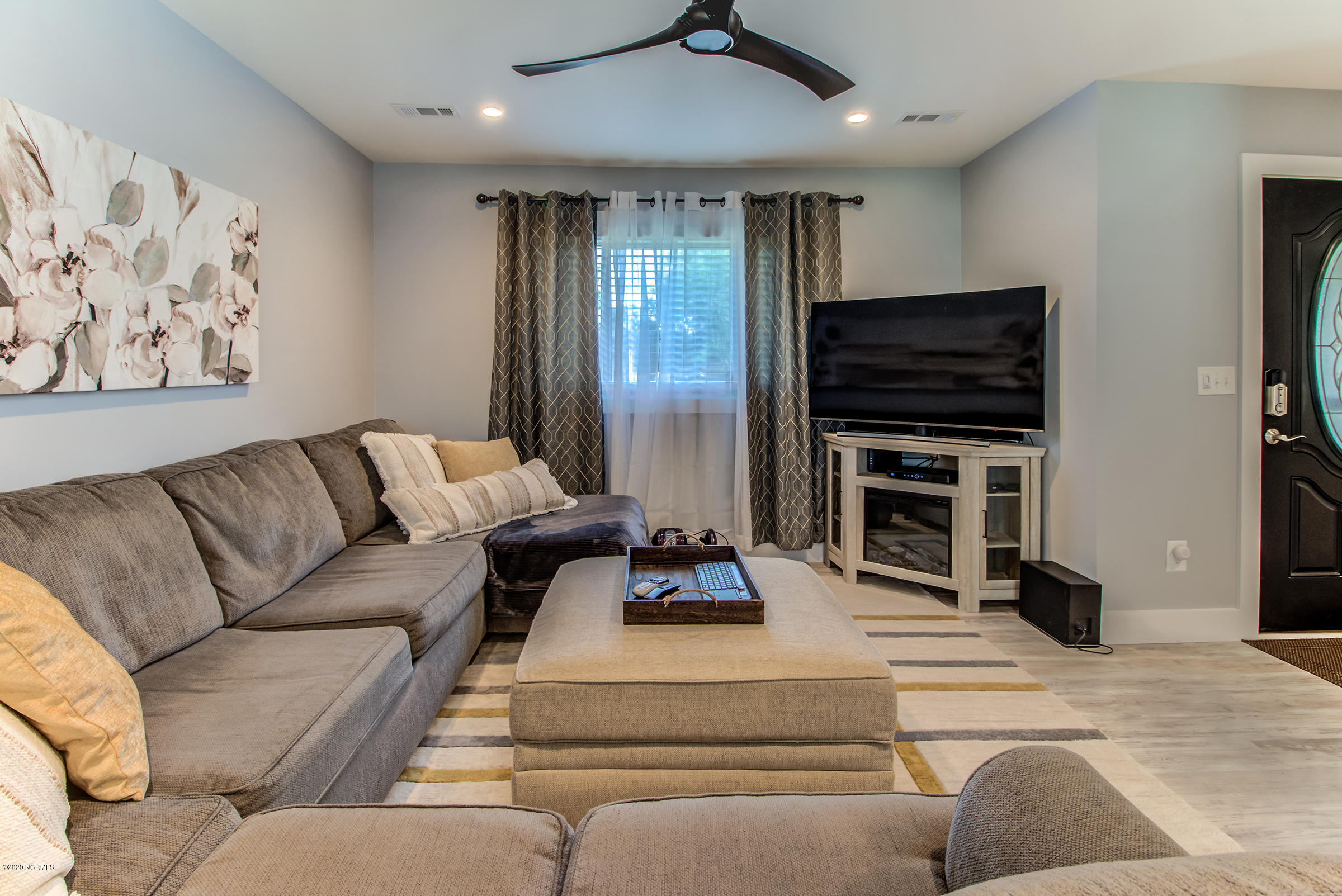 4914 Ivanhoe Road Wilmington, NC 28411 - Photo 5 of 35 IMG_3246_7_8
