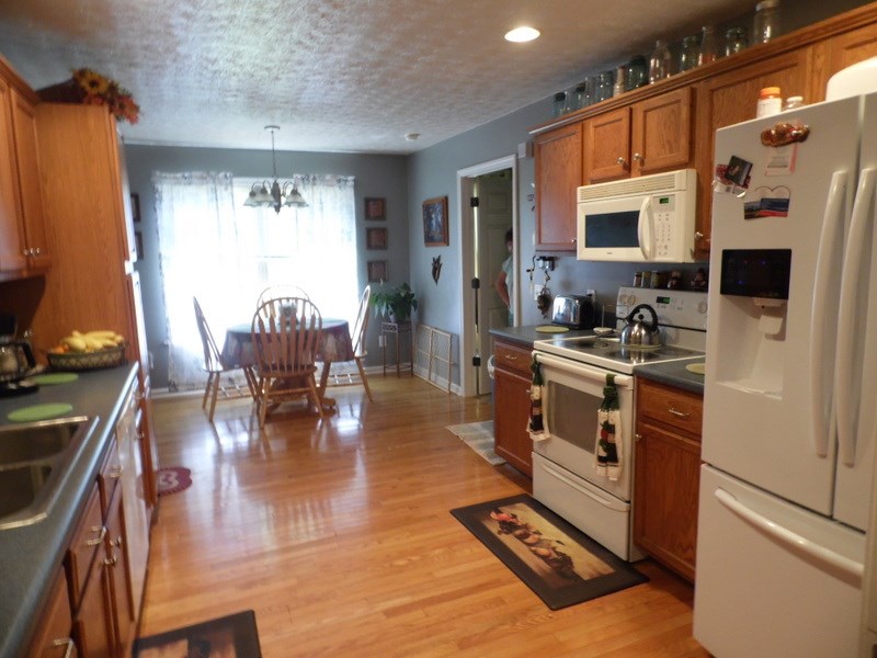 115 Richey Road Fair Play, SC 29643 - Photo 2 of 32 Gallery Image 2