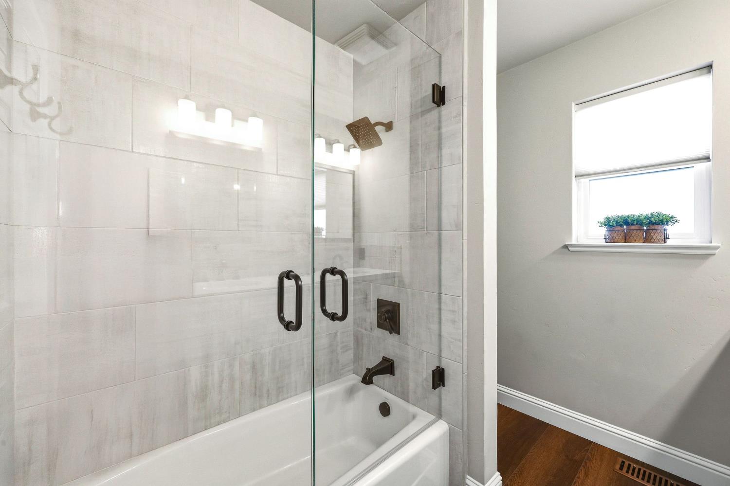 6380 Butterfield Way Placerville, CA 95667 - Photo 49 of 93 a bathroom with a bathtub and a shower