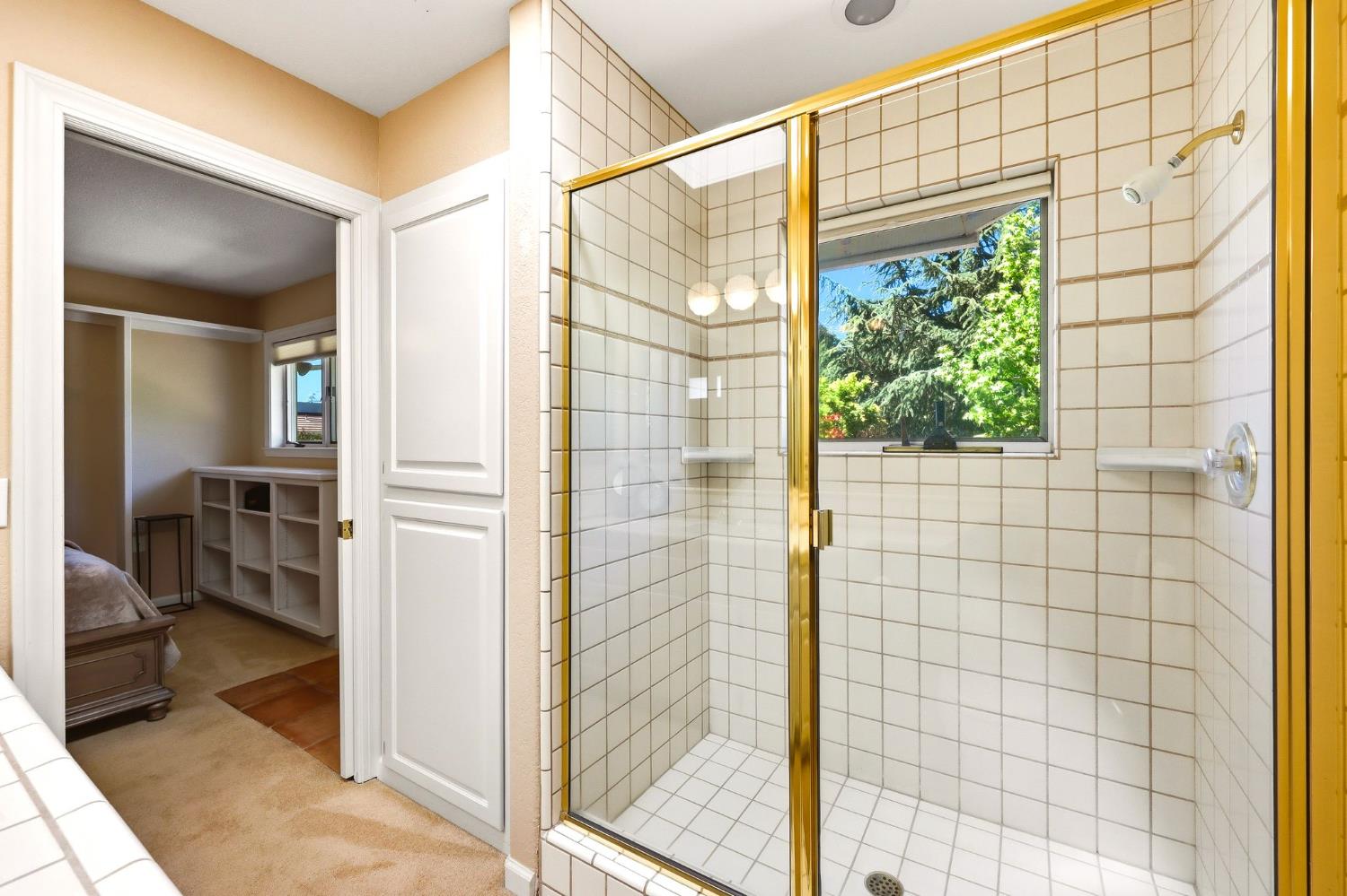 6380 Butterfield Way Placerville, CA 95667 - Photo 80 of 93 a view of a bathroom