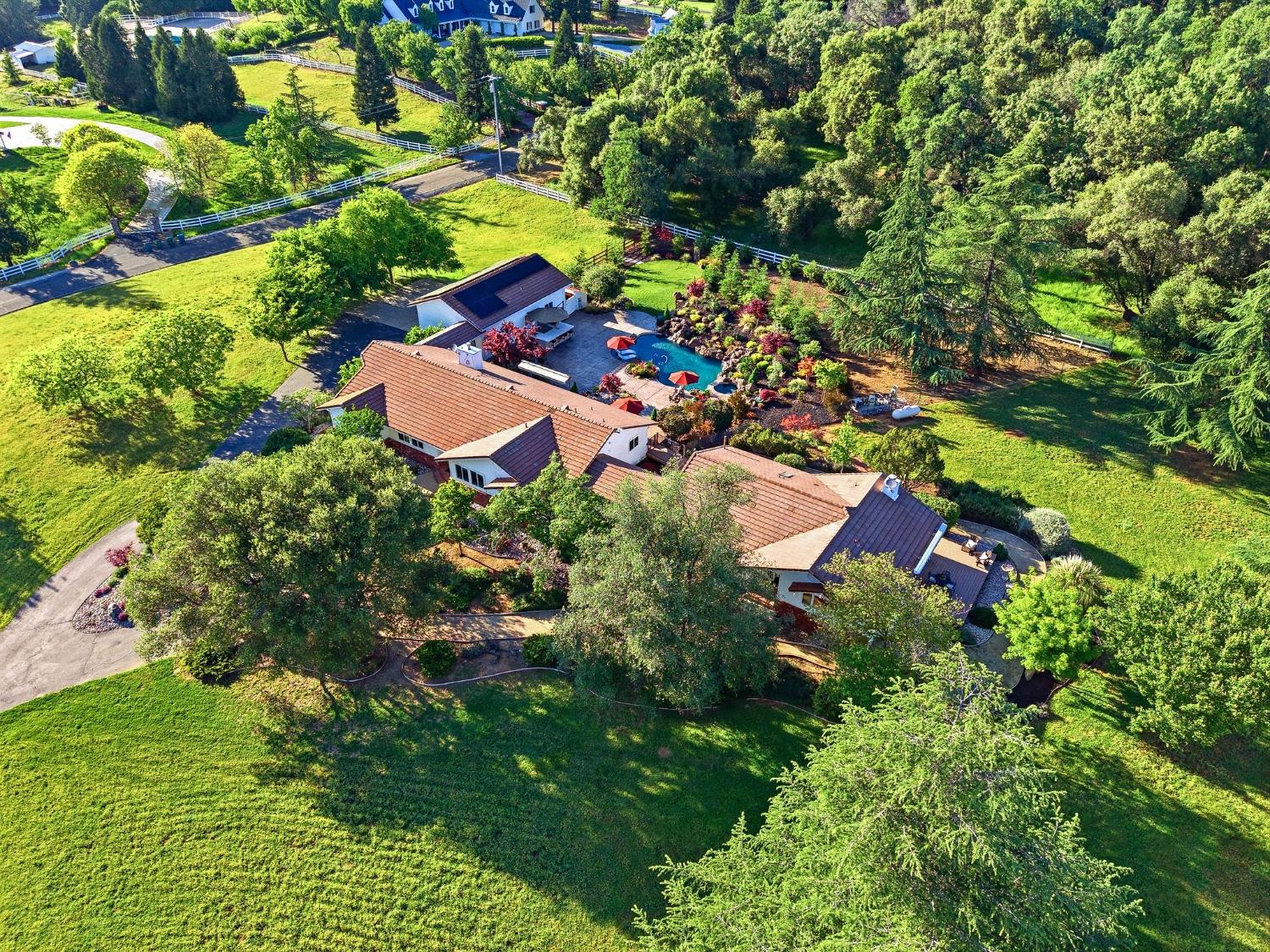6380 Butterfield Way Placerville, CA 95667 - Photo 89 of 93 an aerial view of residential house with outdoor space and trees all around