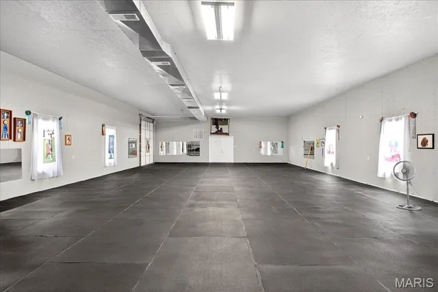 $199,900 | 9629 Holdener Place, Fairview Heights, IL 62208