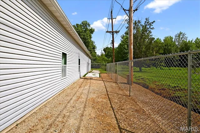 $199,900 | 9629 Holdener Place, Fairview Heights, IL 62208