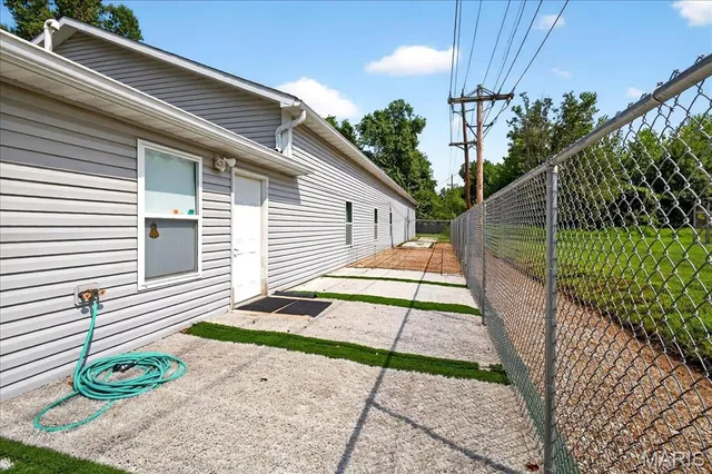 $199,900 | 9629 Holdener Place, Fairview Heights, IL 62208