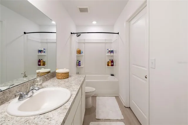 $385,000 | 8688 Sportsman Loop, Groveland, FL 34736