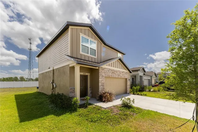 $385,000 | 8688 Sportsman Loop, Groveland, FL 34736